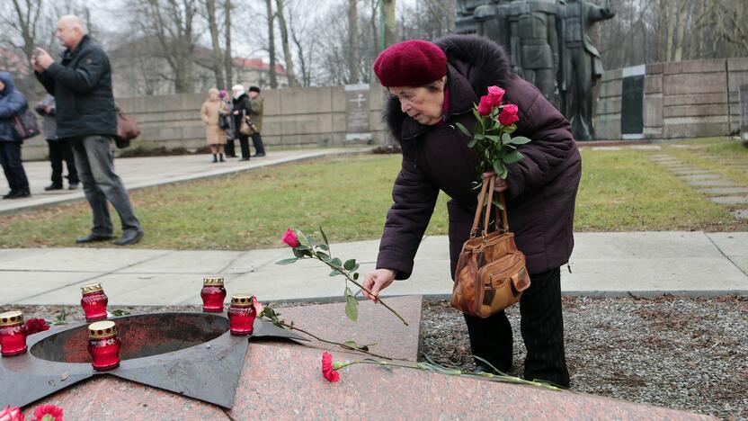 Veteranai minėjo raudonosios armijos įžengimo į Klaipėdą metinės