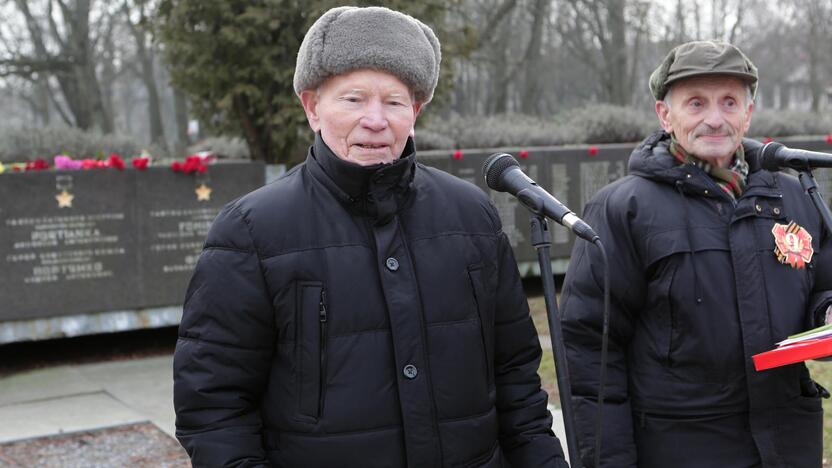 Veteranai minėjo raudonosios armijos įžengimo į Klaipėdą metinės