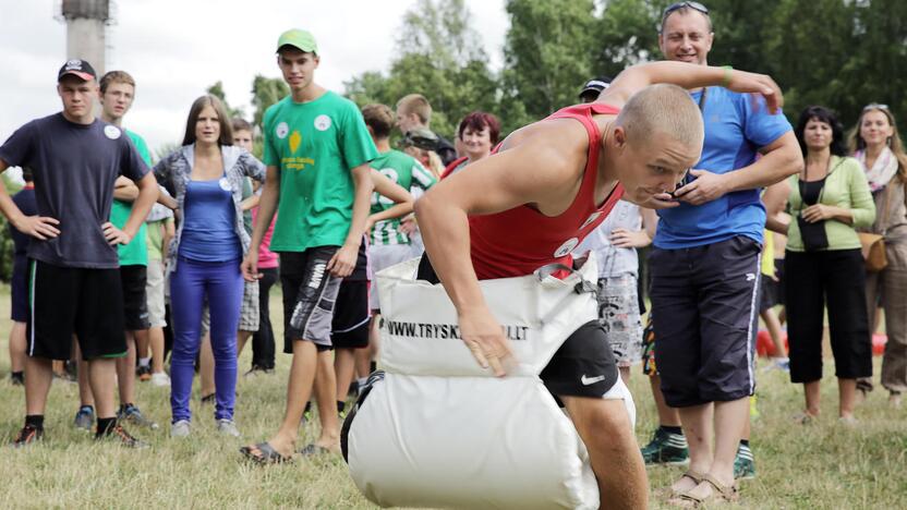 Vaikų stovykla dragūnuose