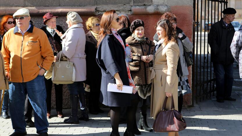 Klaipėdoje atidengta lenta Izraelio vėliavos autoriui