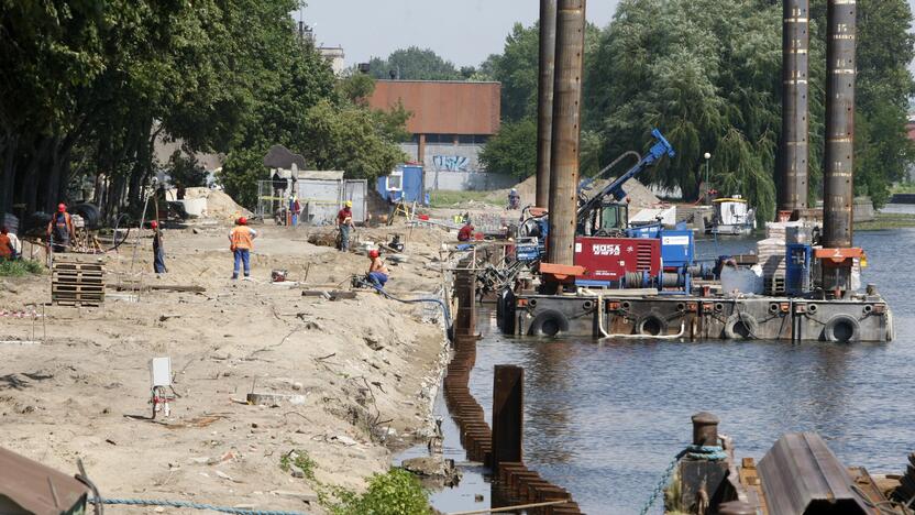 Dangės skveras: prašoma pratęsti darbų terminą