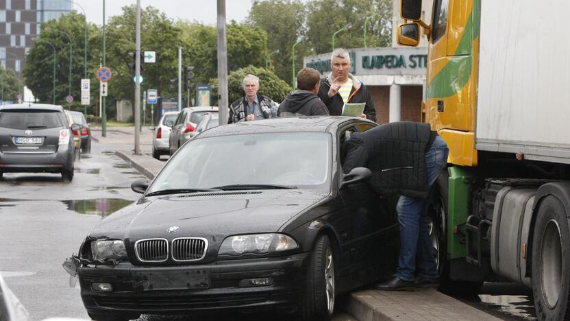 Avarija Naujojo Uosto gatvėje