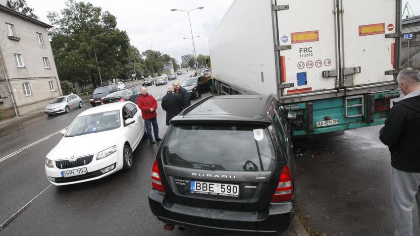 Avarija Naujojo Uosto gatvėje