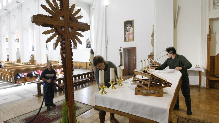 Marijos Taikos Karalienės bažnyčioje – talka