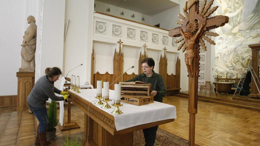 Marijos Taikos Karalienės bažnyčioje – talka