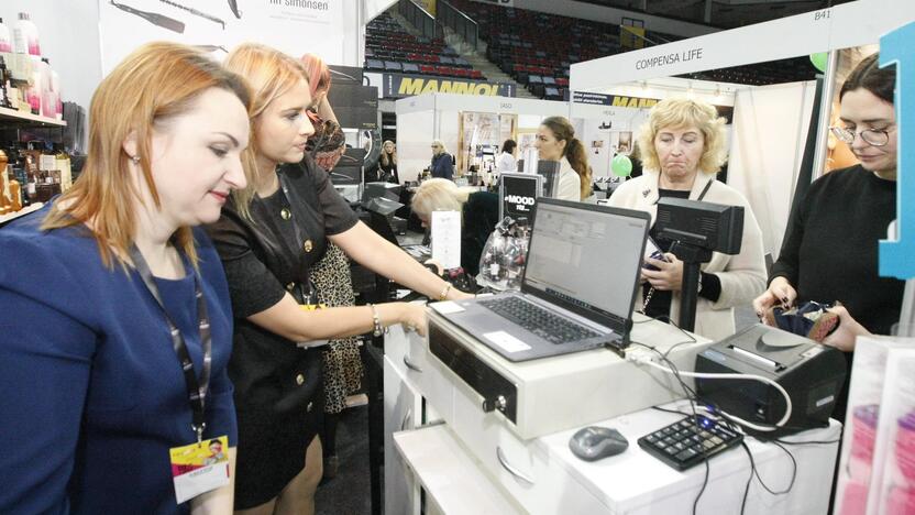 Grožio, stiliaus ir mados parodose – karščiausios naujienos