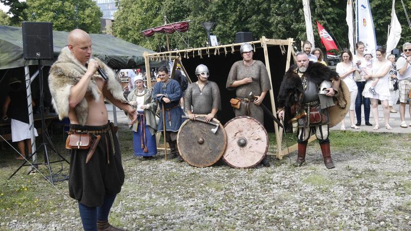 Kuršių ir vikingų stovykla