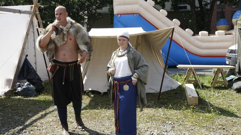 Kuršių ir vikingų stovykla