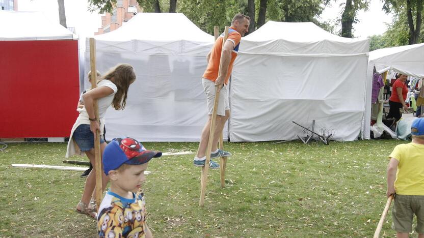 Linksmybės patiems mažiausiems Jūros šventės dalyviams 