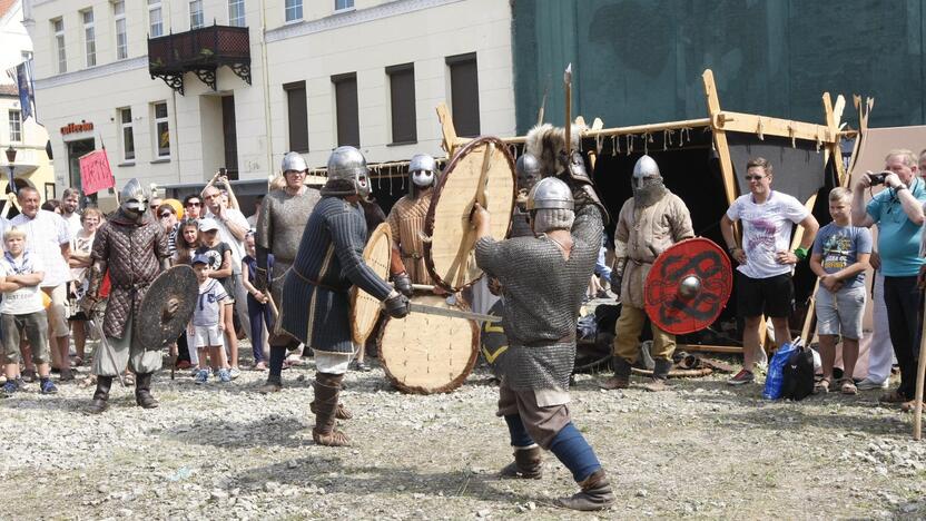 Kuršių ir vikingų stovykla