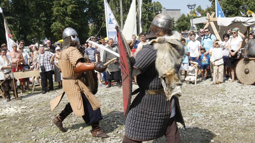 Kuršių ir vikingų stovykla