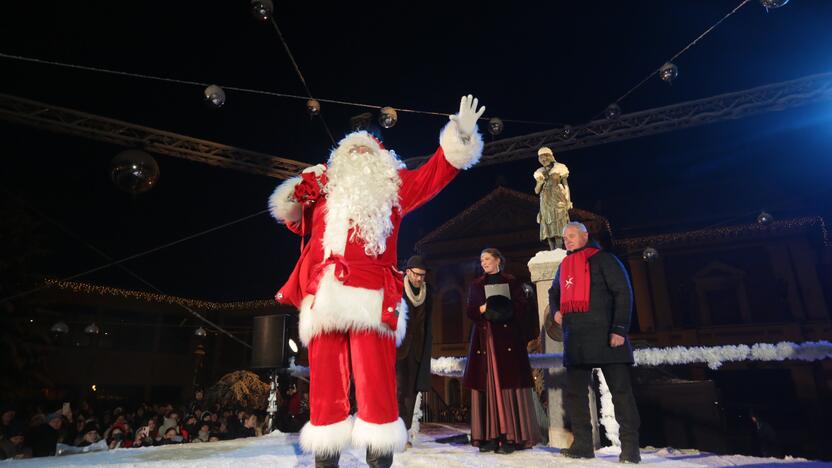 Klaipėdoje įžiebta pagrindinė miesto eglė!