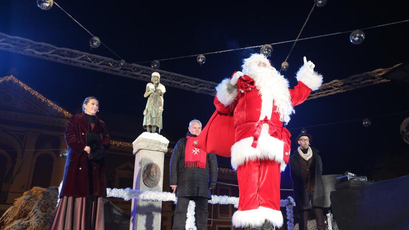 Klaipėdoje įžiebta pagrindinė miesto eglė!