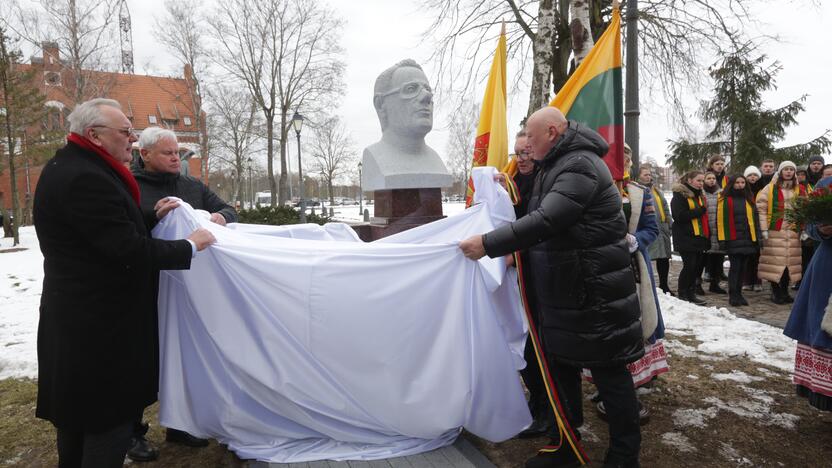  Alfonsui Žaliui biusto atidengimo ceremonija