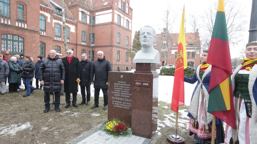  Alfonsui Žaliui biusto atidengimo ceremonija