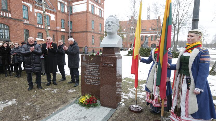  Alfonsui Žaliui biusto atidengimo ceremonija