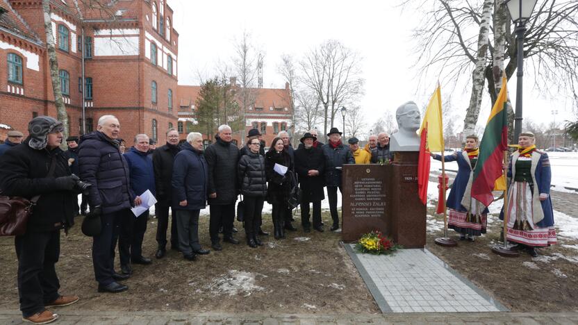  Alfonsui Žaliui biusto atidengimo ceremonija