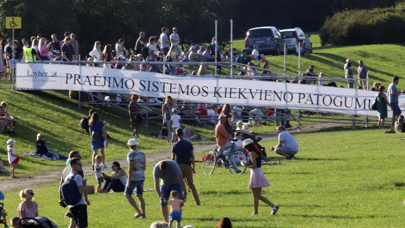 „Laisvės pikniko“ vakarinė dalis