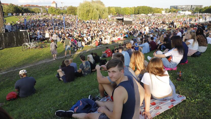 „Laisvės pikniko“ vakarinė dalis