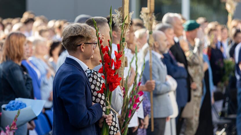 Rugsėjo 1-osios šventė Vilniaus Žirmūnų gimnazijoje