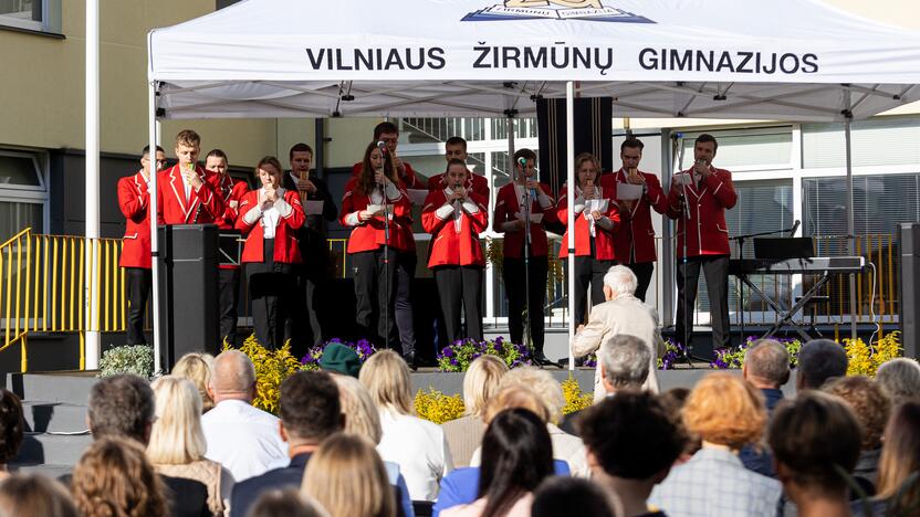 Rugsėjo 1-osios šventė Vilniaus Žirmūnų gimnazijoje