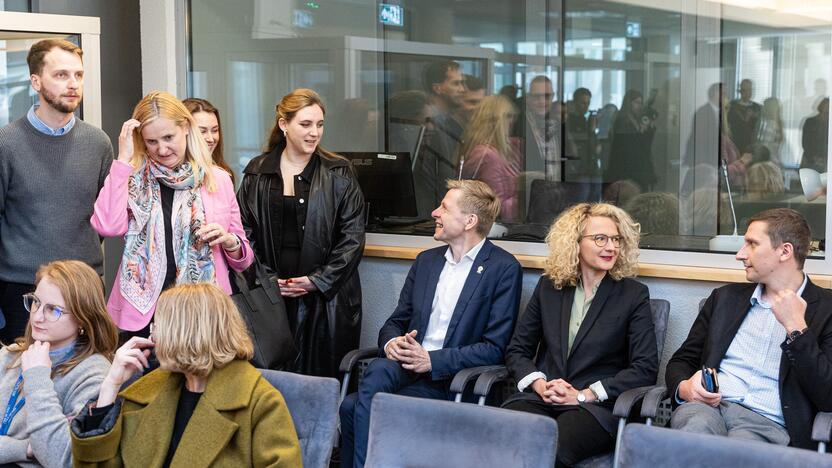 EP rinkimų politinių partijų numerių traukimas