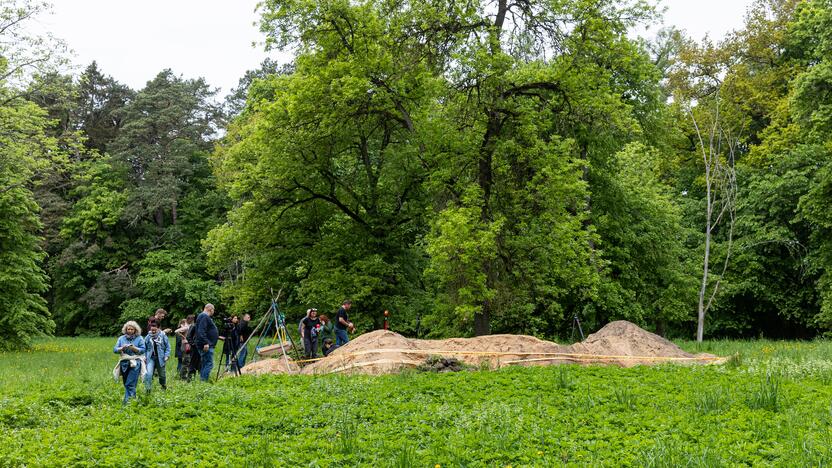 Verkių dvarvietėje pristatomas archeologinis atradimas