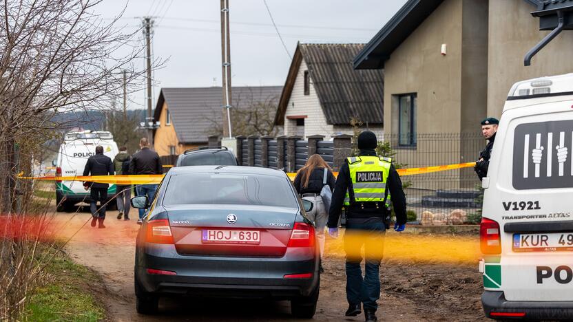 Šalčininkuose vyras nušovė žmoną policininkę