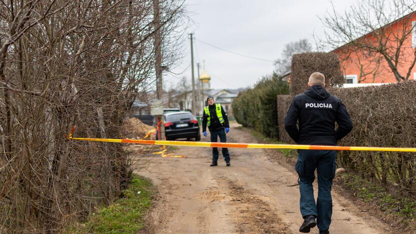 Šalčininkuose vyras nušovė žmoną policininkę