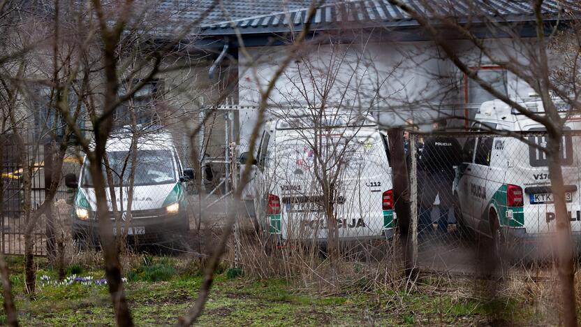 Šalčininkuose vyras nušovė žmoną policininkę