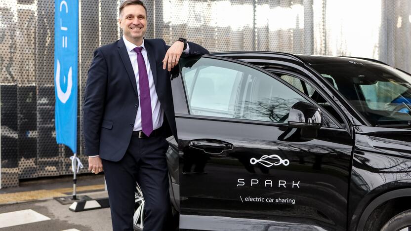 Elektromobilių dalijimosi paslauga "Spark"