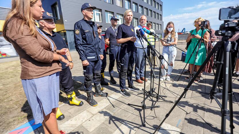 Spaudos konferencija apie gaisrą įmonėje „Žalvaris“