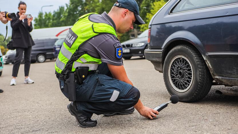 Transporto priemonių triukšmo lygio patikra