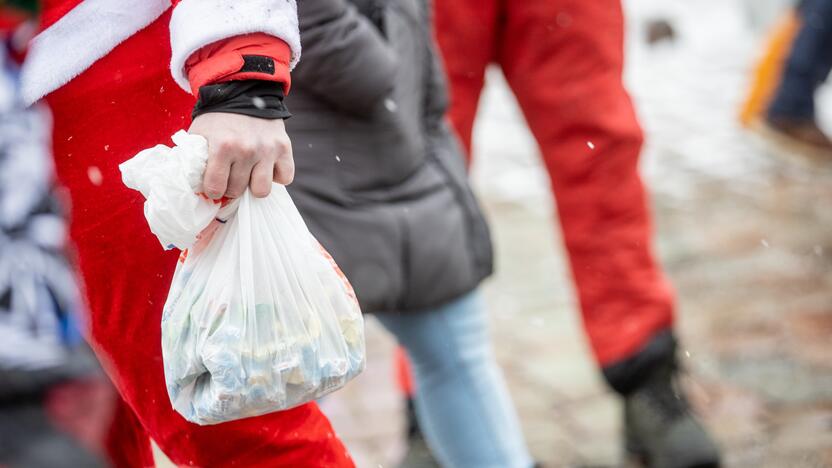 Ratuoti Kalėdų Seneliai aplankė Kauną