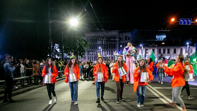 Kopimas į Parodos kalną Fluxus stiliumi