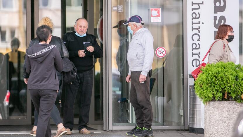 Kauno prekybos centruose tikrinami galimybių pasai