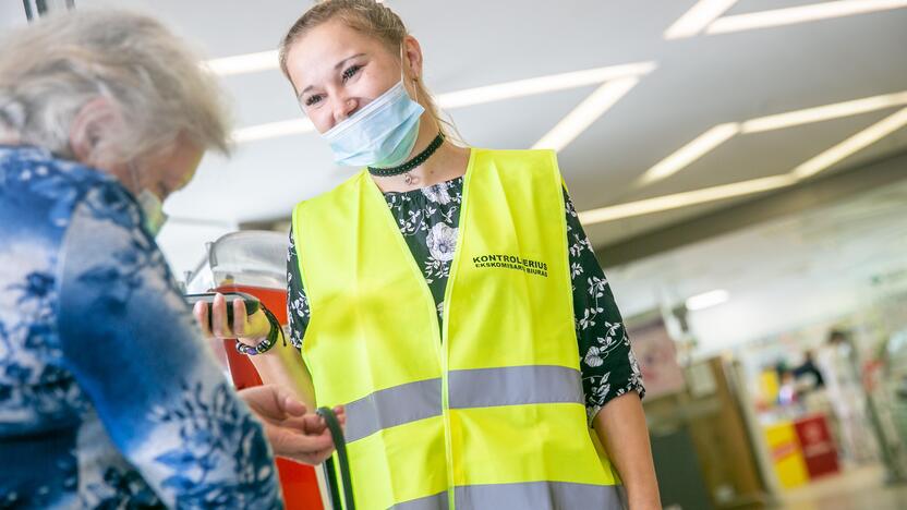 Kauno prekybos centruose tikrinami galimybių pasai