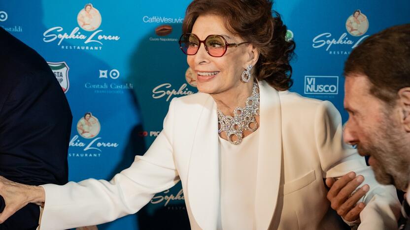 Sophia Loren per savo vardo restorano atidarymą. 