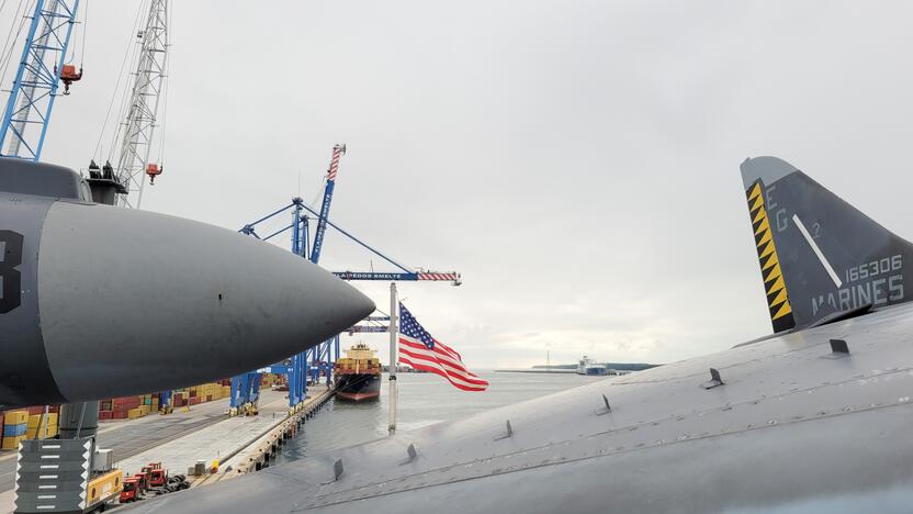 Į Lietuvą atvyko vienas didžiausių JAV karinių laivų USS Kearsarge