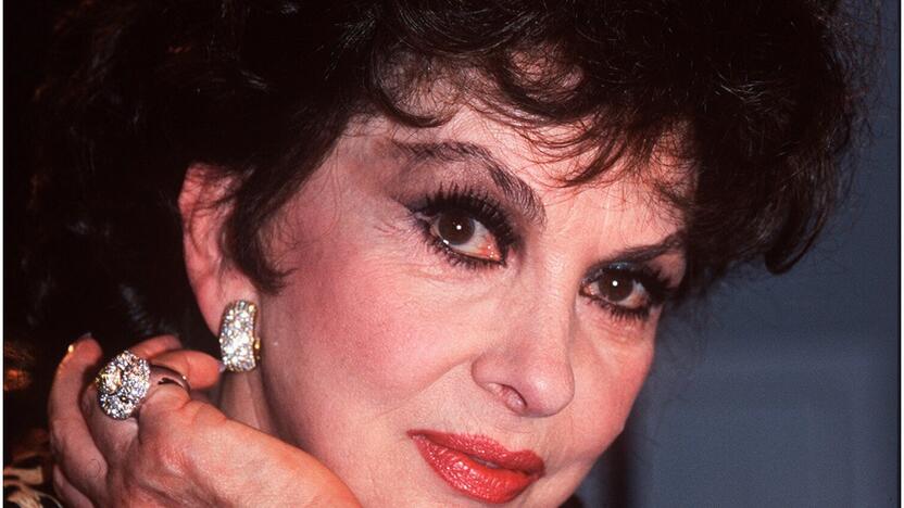 Gina Lollobrigida.