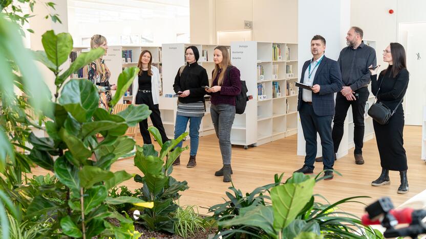 Ąžuolyno bibliotekos pristatymas 