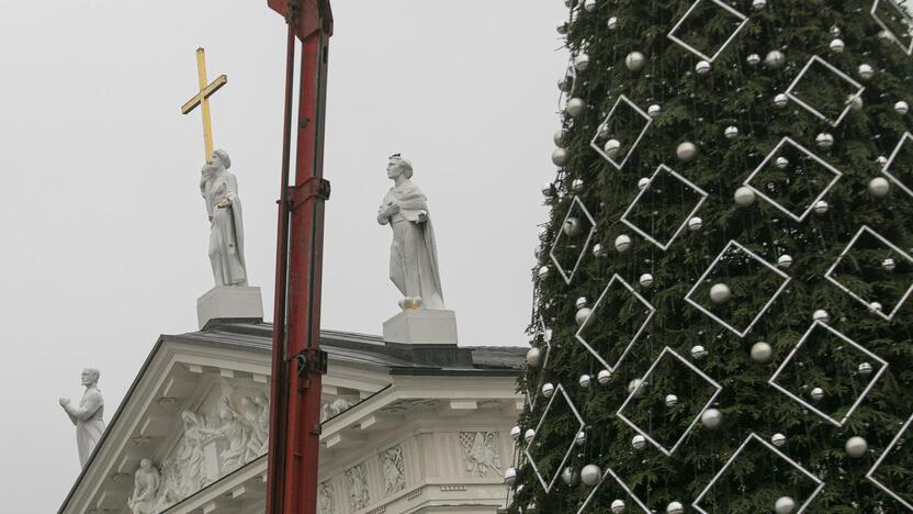 Ruošiama Vilniaus kalėdinė eglė