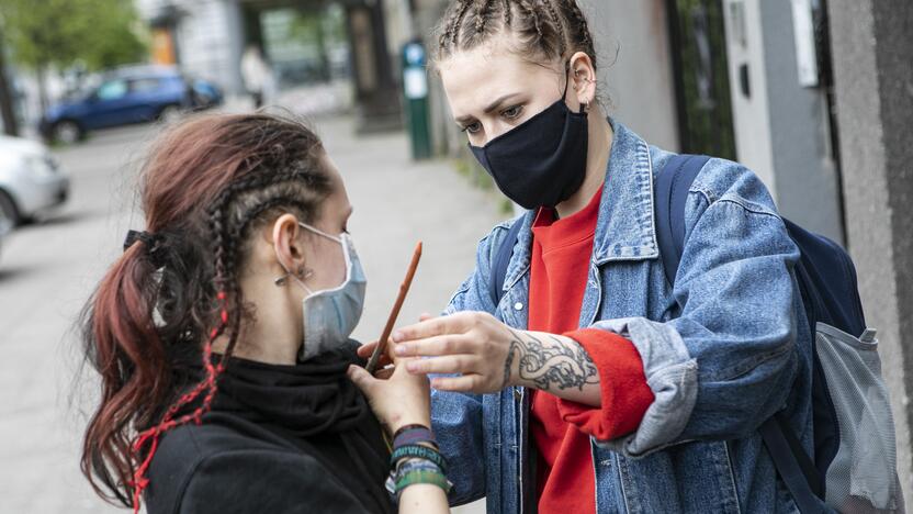 Aktyvistų protestas prieš medžioklę lankais