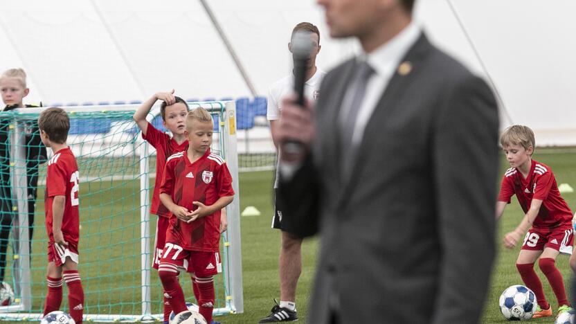 Pilaitės dengto futbolo maniežo atidarymas