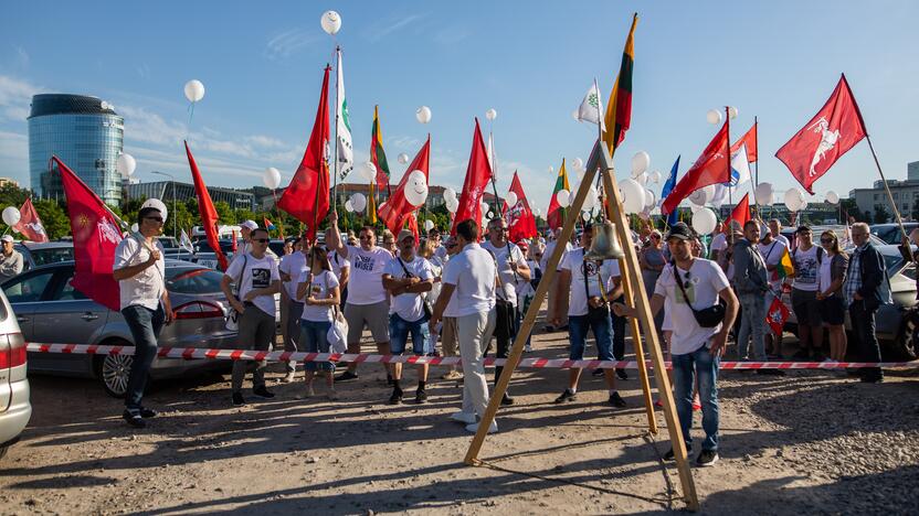 Šeimų maršo protestas prie Seimo