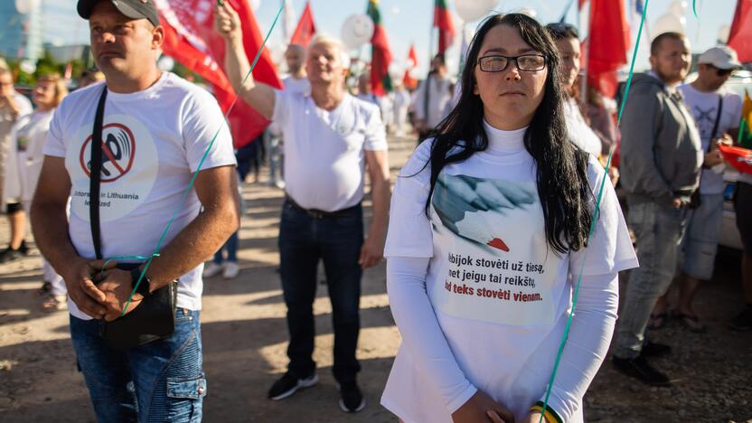 Šeimų maršo protestas prie Seimo