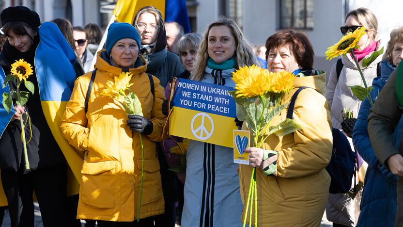 Kovo 8-ąją – solidarumo su Ukrainos moterimis akcija