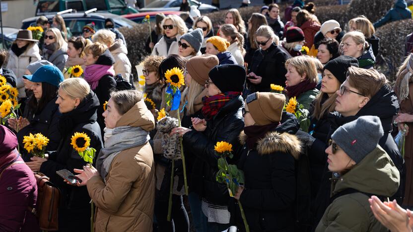 Kovo 8-ąją – solidarumo su Ukrainos moterimis akcija