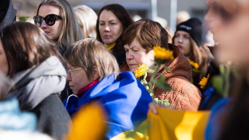 Kovo 8-ąją – solidarumo su Ukrainos moterimis akcija