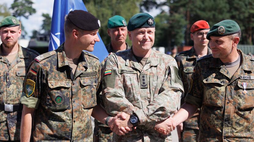 Vadų pasikeitimo ceremonija